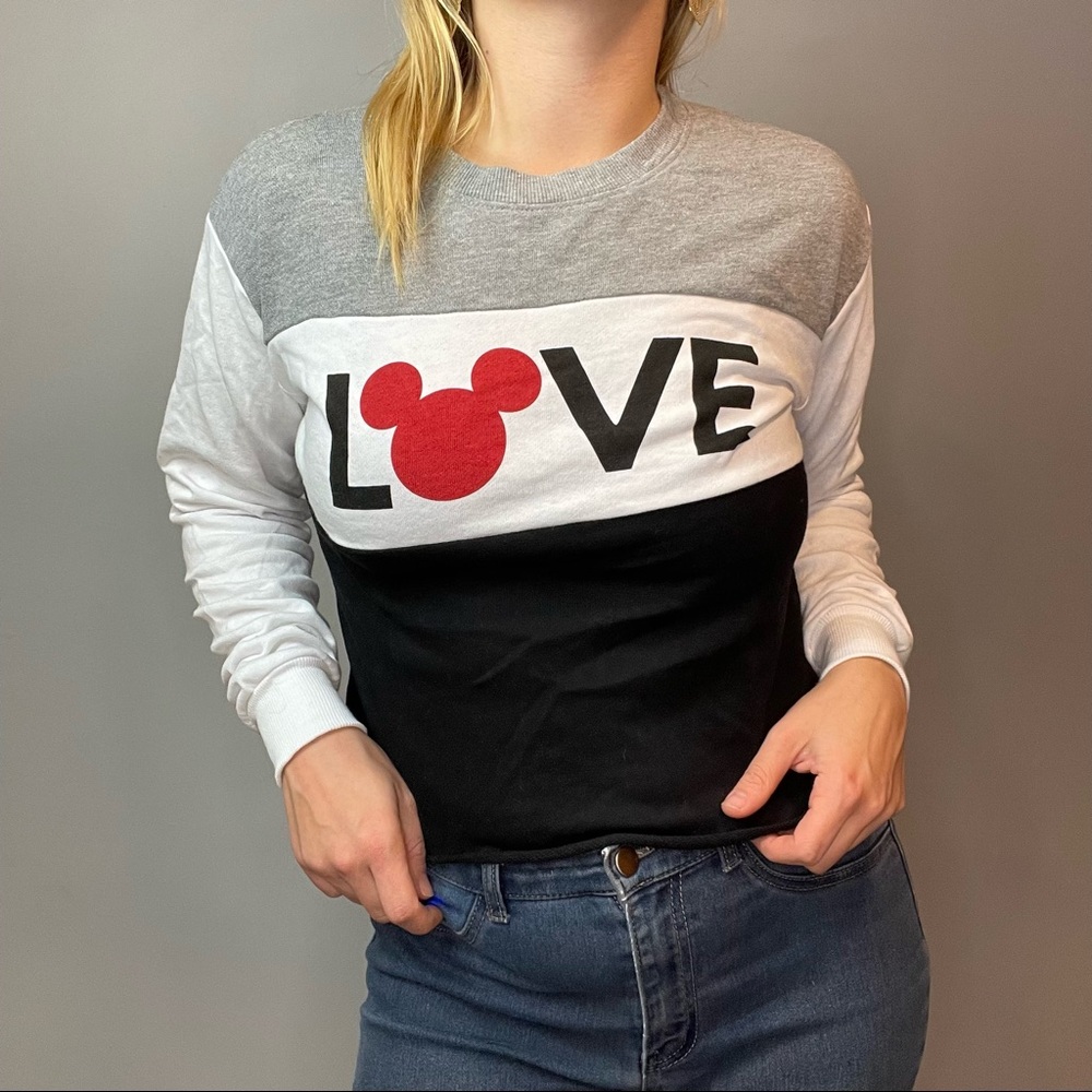 Disney Long Sleeve Tee "Love" Mickey Graphic Top size Small